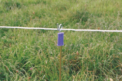 Head Isolator for Metal Post